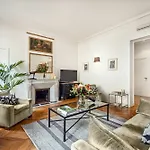 Rue Honore Chevalier - Two Bedroom Apartment